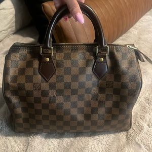 Authentic Louis Vuitton speedy handbag damier 30